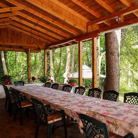 Comfortable Bungalow For Two In The Heart Of The Forest 3* Kamena