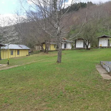 Penzion Comfortable Bungalow For Two In The Heart Of The Forest