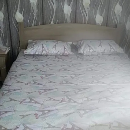 Comfortable Bungalow For Two In The Heart Of The Forest Vendégház Kamena